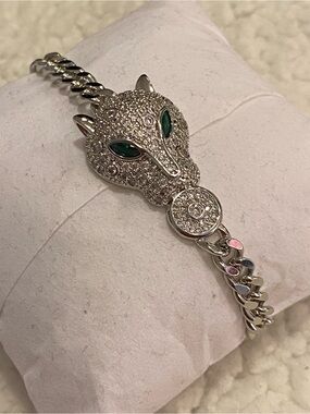 Silver Panther Head Bracelet with Emerald Eyes